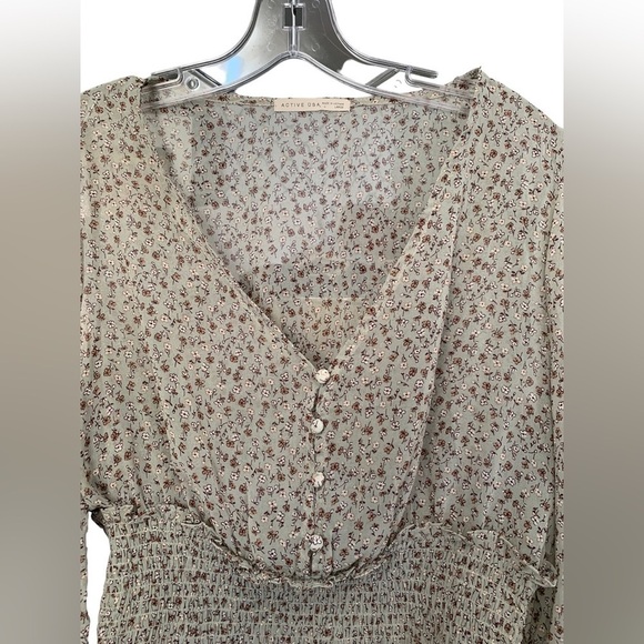 Sheer Floral Cropped Blouse - Picture 6 of 6